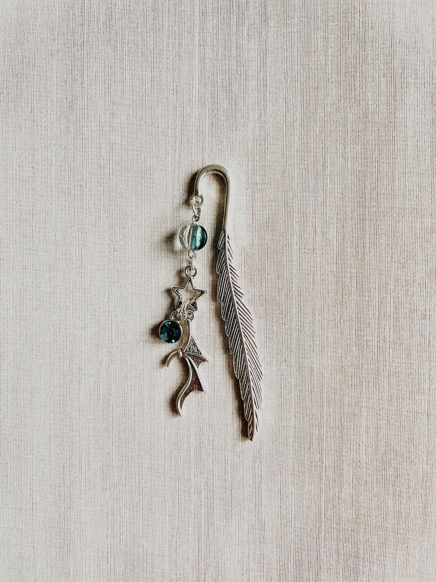 Metal bookmark with the motif of the ACOTAR series - Various types